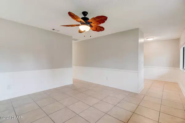 1601 Big Tree RD #103, Daytona Beach, FL 32119