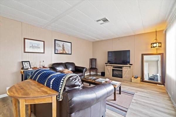 10035 Mills Station, Sacramento, CA 95827