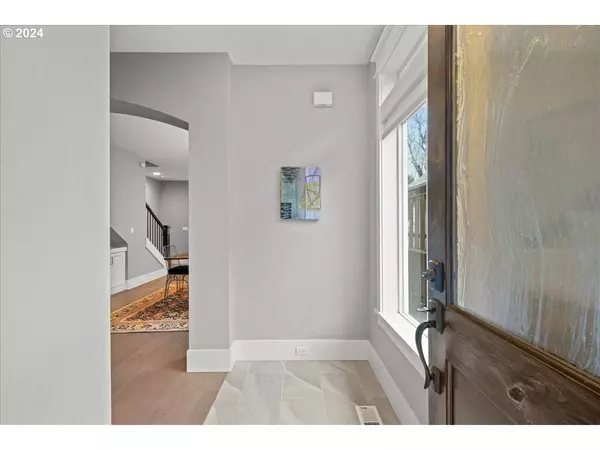 625 3RD ST, Lake Oswego, OR 97034