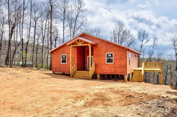 7025 Martin LN, Morganton, NC 28655