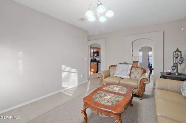 756 PASEO DE SUERTE Drive, El Paso, TX 79928