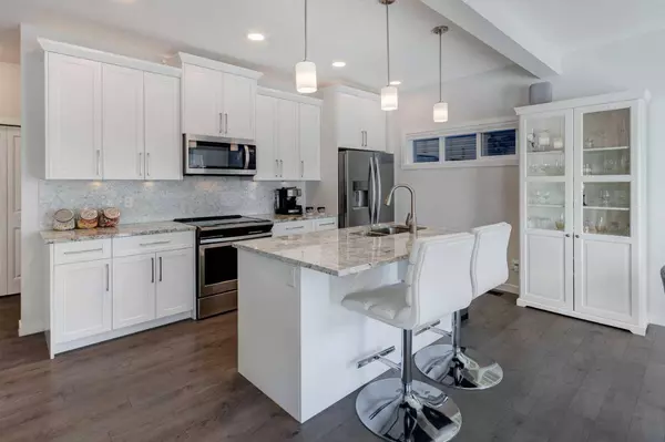 509 Chinook Gate VW SW, Airdrie, AB T4B 4V9