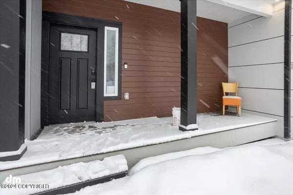 1441 W Lake Lucille DR, Wasilla, AK 99654