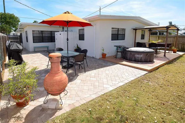 1350 S ORLANDO AVE, Cocoa Beach, FL 32931