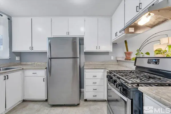 10064 Zeolite Dr, Reno, NV 89506-1638