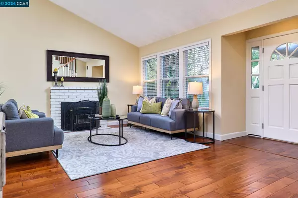 2127 Spring Lake Dr, Martinez, CA 94553