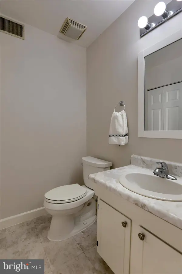 811 LEE CT, Enola, PA 17025