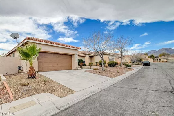 10725 Moon Flower Arbor Place, Las Vegas, NV 89144