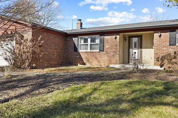 8340 Compton ST, Indianapolis, IN 46240