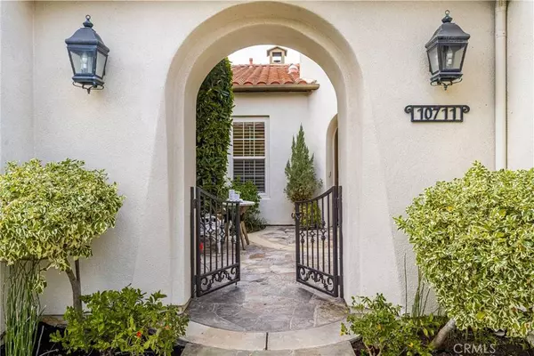 10711 Rogue River, Tustin, CA 92782