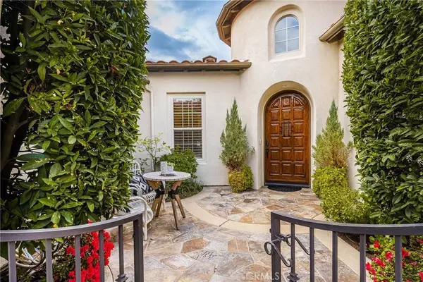 10711 Rogue River, Tustin, CA 92782