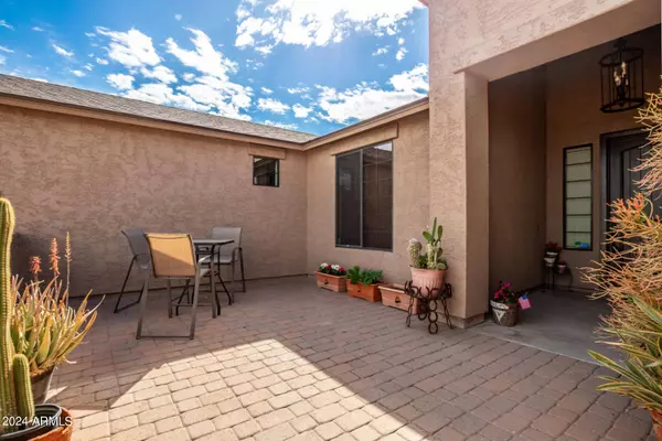 14104 S TUTHILL Road, Buckeye, AZ 85326