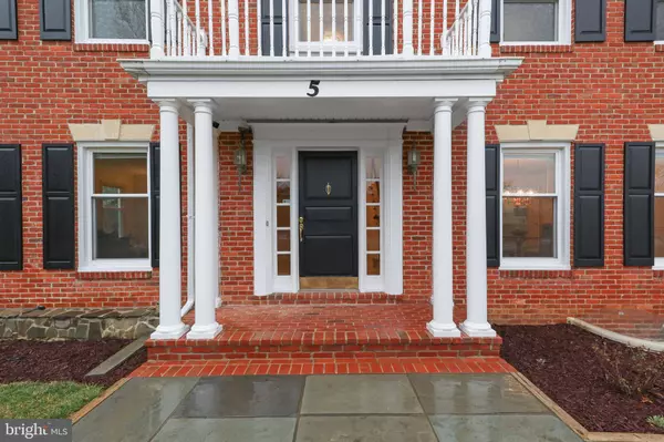 5 SOTWEED CT, Potomac, MD 20854