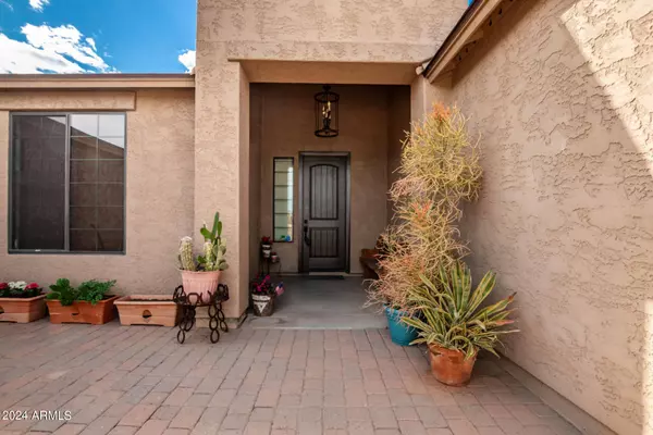 14104 S TUTHILL Road, Buckeye, AZ 85326