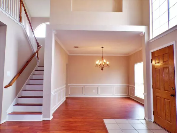 7001 Deer Run Drive, Watauga, TX 76137