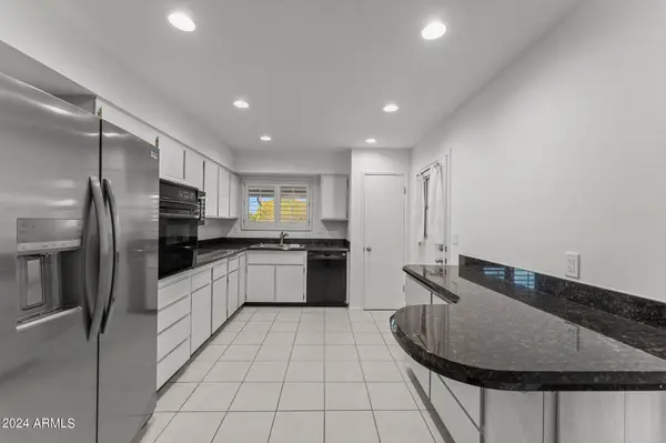 10440 W TWIN OAKS Drive, Sun City, AZ 85351