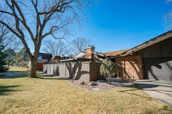 7202 W Maple DR, Lakewood, CO 80226