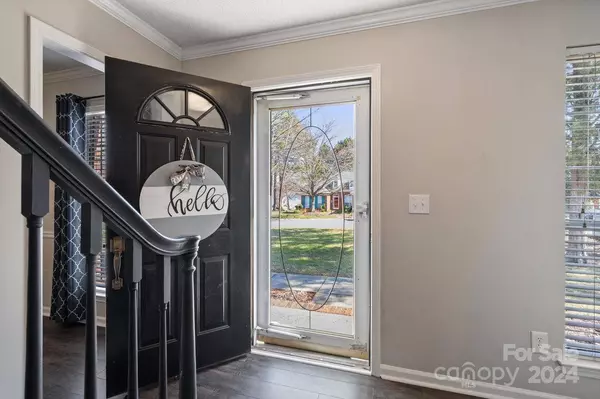 149 Blackberry LN, Mooresville, NC 28117