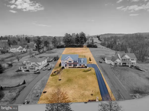 96 FOXFIRE LN, Lewisberry, PA 17339