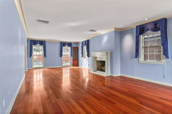 5468 DAYNA CT, New Orleans, LA 70124