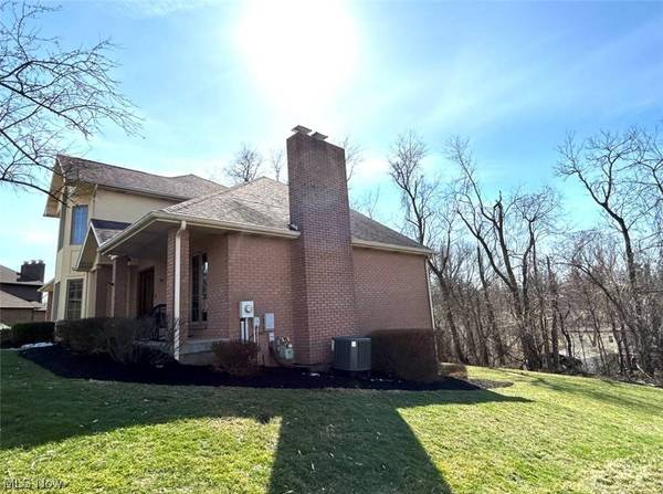 107 Martha DR, St. Clairsville, OH 43950