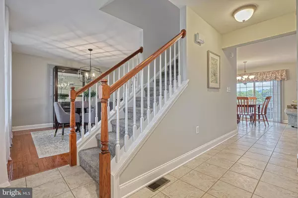 5385 BARBARA DR, Mechanicsburg, PA 17050