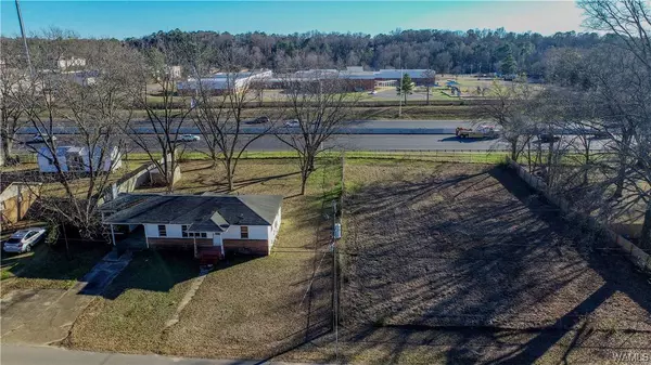 413 39TH ST E, Tuscaloosa, AL 35405