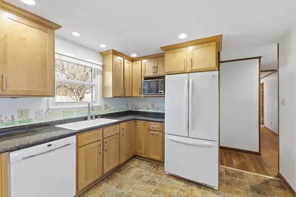 8340 Compton ST, Indianapolis, IN 46240