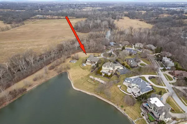 8932 Waterside CIR, Indianapolis, IN 46278