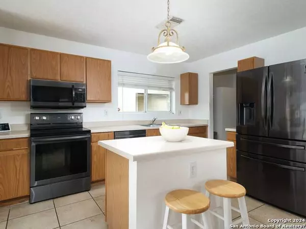 10106 REDFISH CAVERN, San Antonio, TX 78245-2853