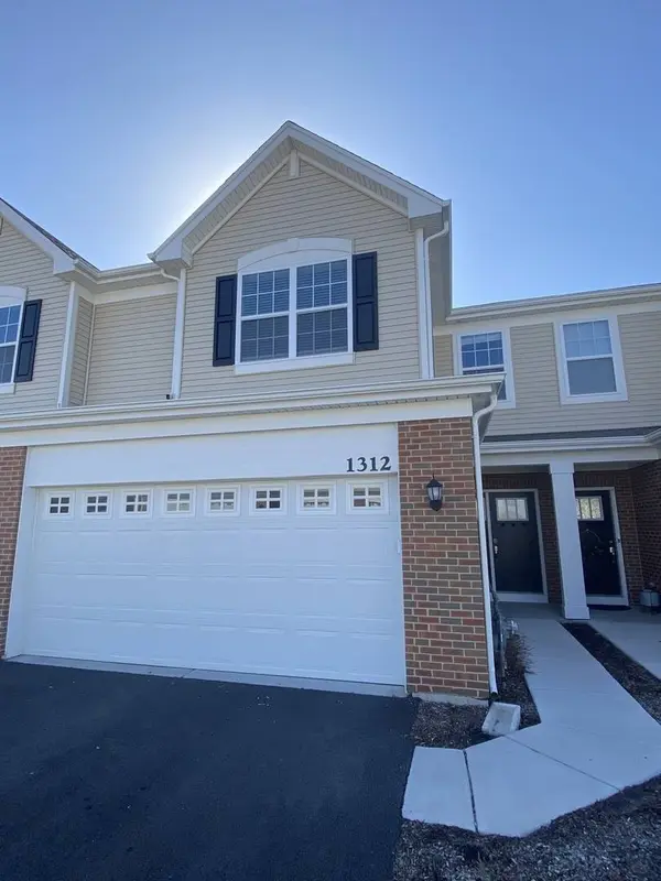 1312 Draper Road, Mchenry, IL 60050