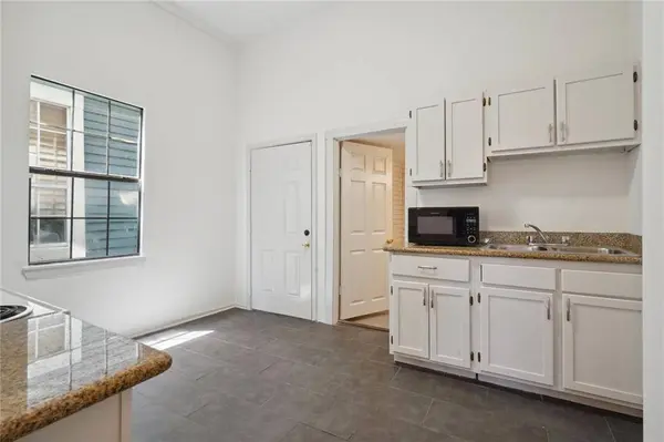 2008 10 FOUCHER ST, New Orleans, LA 70115