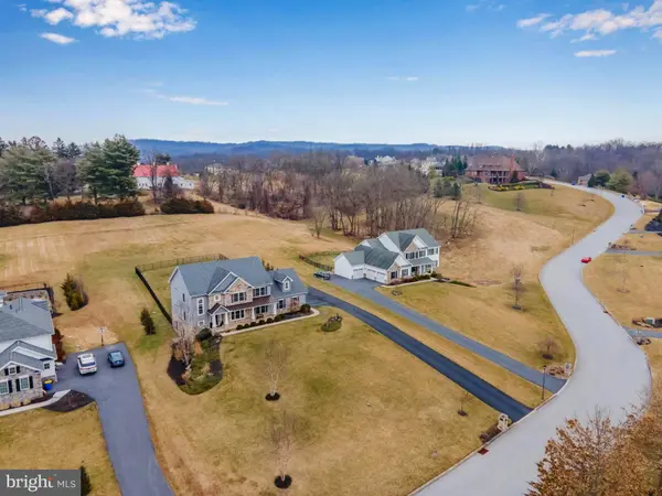 96 FOXFIRE LN, Lewisberry, PA 17339