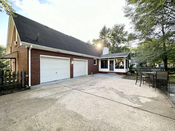 3103 Westchester Dr, Clarksville, TN 37043