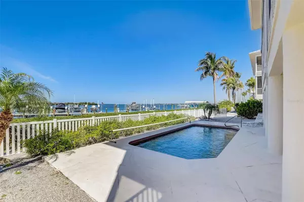 1390 BEACH RD #1, Englewood, FL 34223