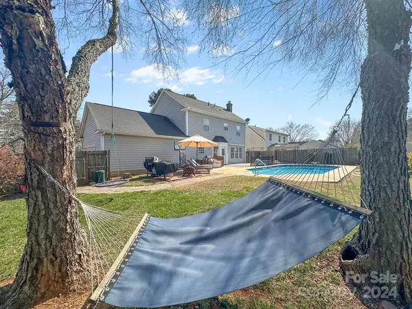 149 Blackberry LN, Mooresville, NC 28117