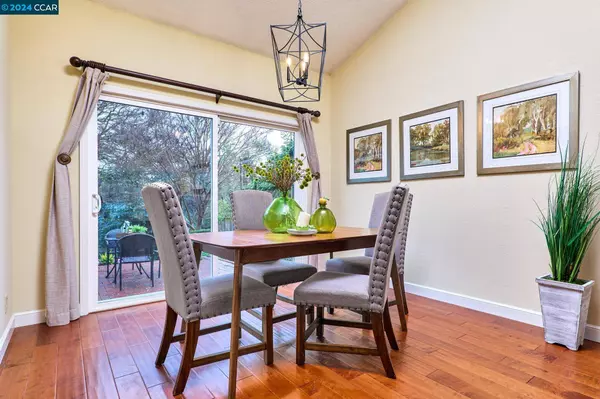 2127 Spring Lake Dr, Martinez, CA 94553