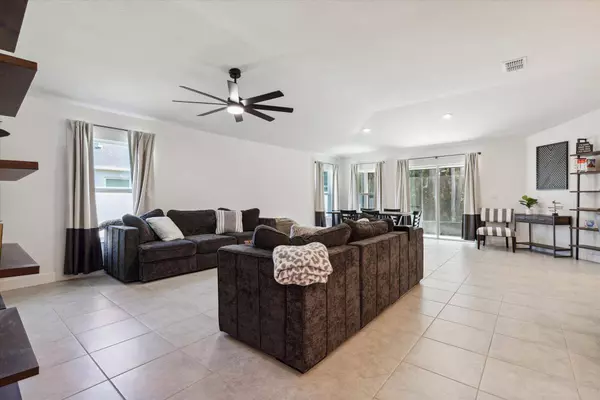 1477 Verdello PL, Titusville, FL 32780