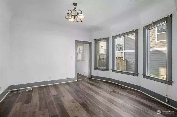 2509 S Dearborn St, Seattle, WA 98144