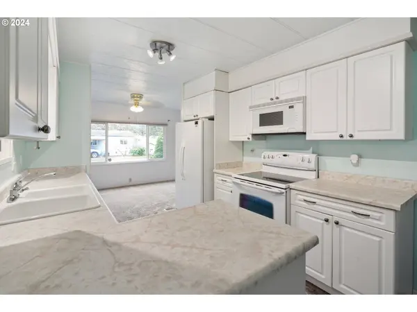 1125 58TH ST #001, Springfield, OR 97478