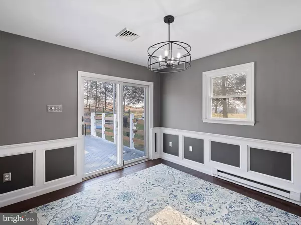 5 MARIE LN, West Grove, PA 19390