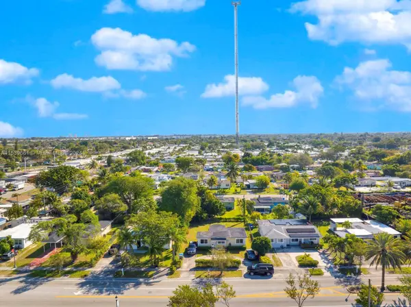 2611 SW 56th Ave, West Park, FL 33023