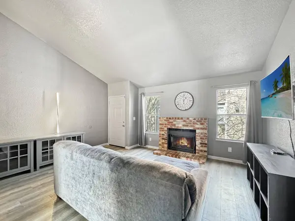 9101 Newhall DR, Sacramento, CA 95826