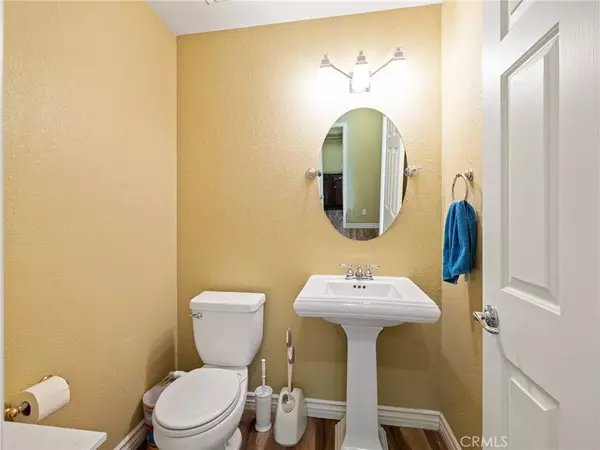 8752 Peach AVE, Hesperia, CA 92345