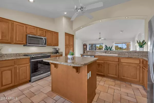 3055 N 151ST Lane, Goodyear, AZ 85395