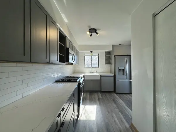 1514 Harbour Court #2B, Schaumburg, IL 60193