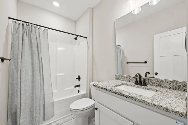 904 Box Street, Athens, AL 35611