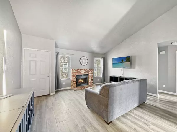 9101 Newhall DR, Sacramento, CA 95826