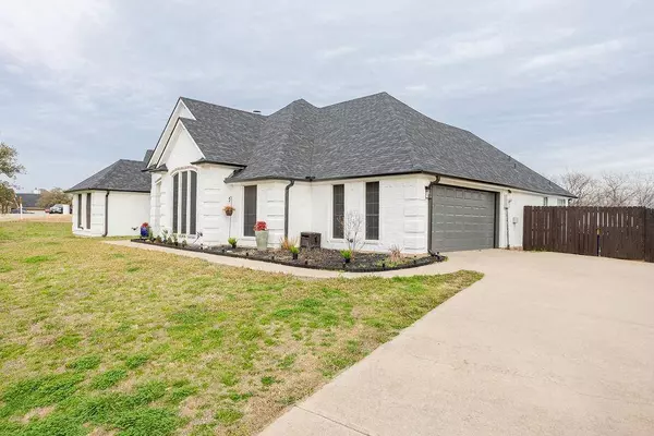 3217 Preston Club Drive, Sherman, TX 75092