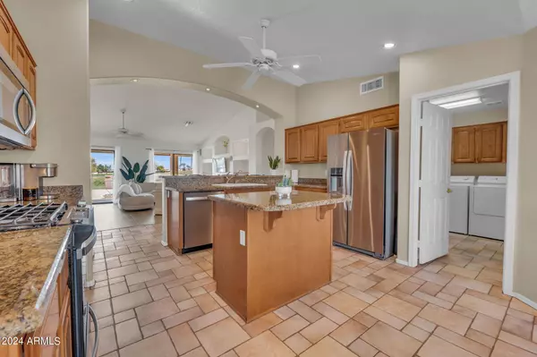 3055 N 151ST Lane, Goodyear, AZ 85395